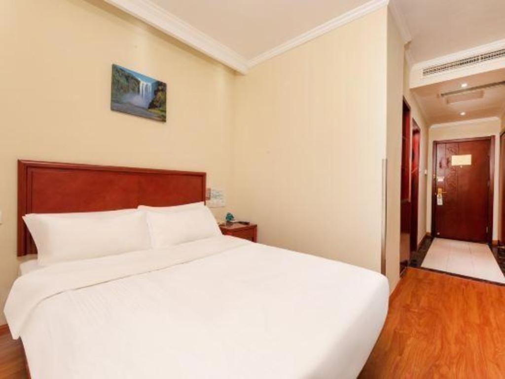 Greentree Inn Suzhou Railway Station North Square Haobainian Wedding Dress City Express Hotel Buitenkant foto