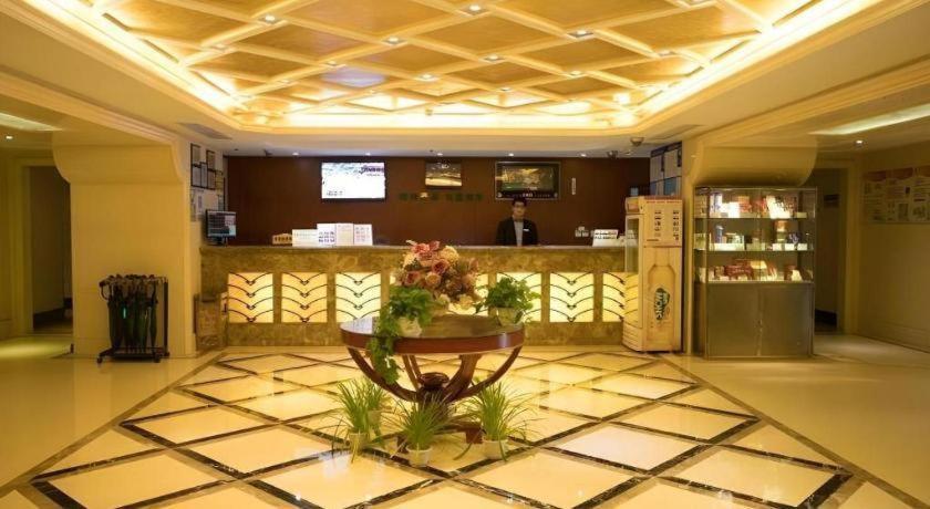 Greentree Inn Suzhou Railway Station North Square Haobainian Wedding Dress City Express Hotel Buitenkant foto